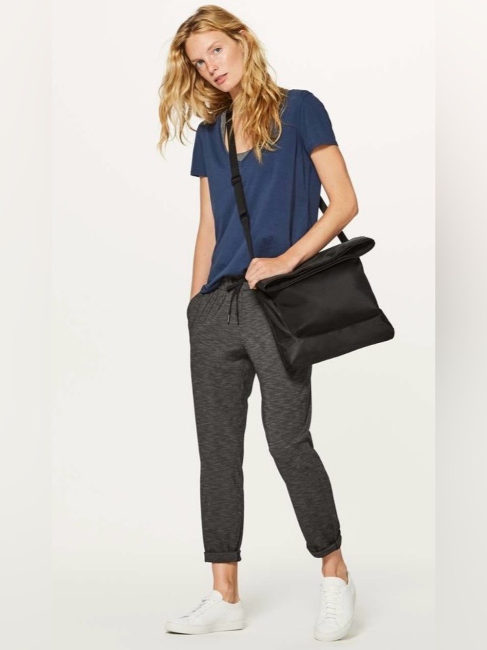Like new Lululemon All Set Foldover Crossbody, Tote comes with shoe bag Black